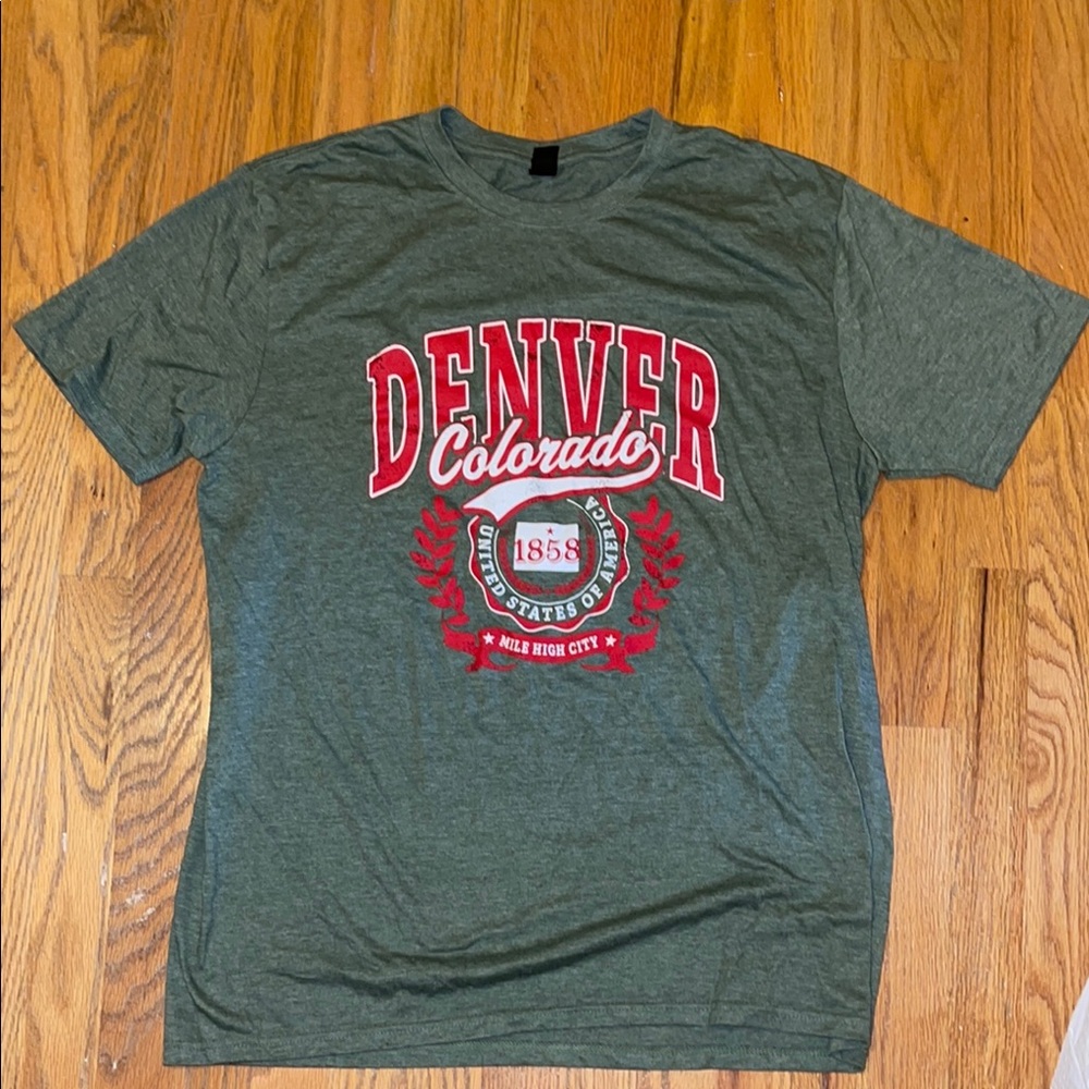 Denver Colorado Graphic COTTON T-Shirt - Green